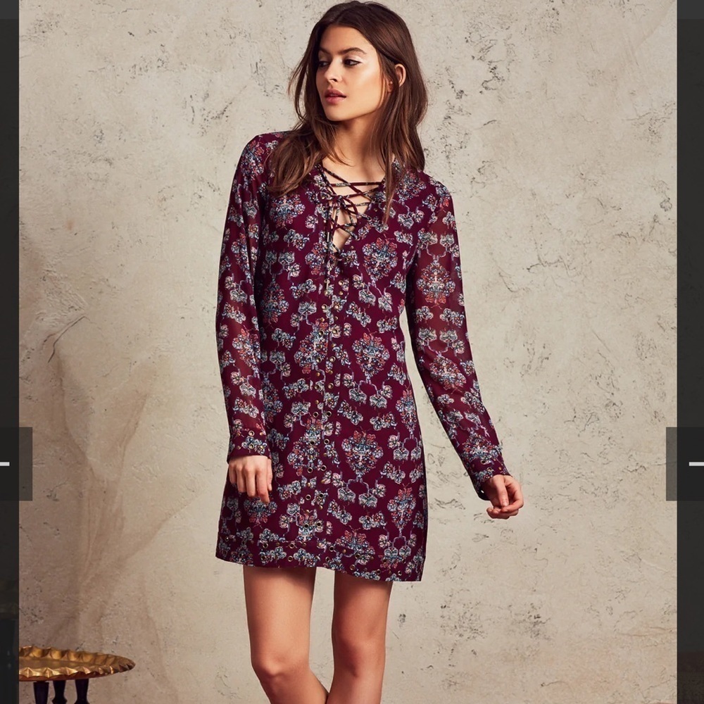 Women’s Tularusa Burgundy Lace Up Floral Long Sleeve Shift Dress Size Small